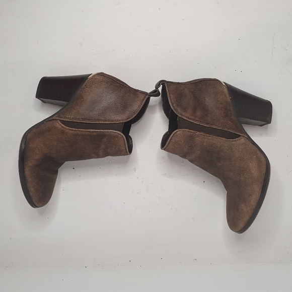 Michael Michael Kors Washed Brown Leather Pull on Ankle Heeled Boot Size 9.5M - Picture 5 of 9